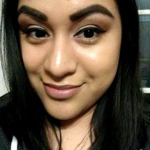 Meet your Posher, Rocio